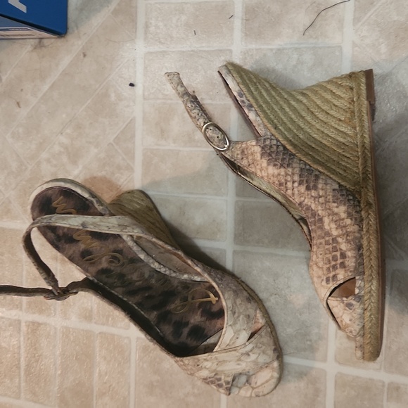 Sam Edelman wedges - Picture 2 of 2